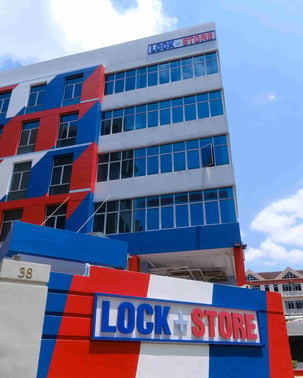 Lock+Store Kaki Bukit facade